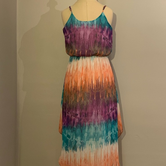 Colorful High-Low Dress - Picture 2 of 3